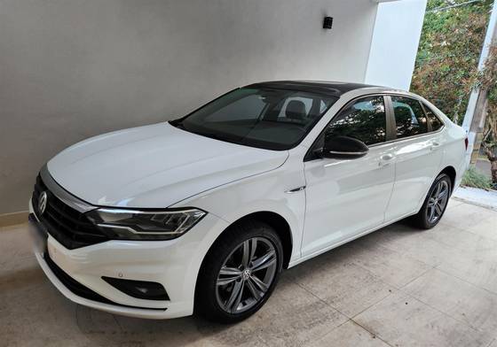 VOLKSWAGEN JETTA 1.4 250 TSI TOTAL FLEX R-LINE TIPTRONIC VOLKSWAGEN JETTA 1.4 250 TSI TOTAL FLEX R-LINE TIPTRONIC